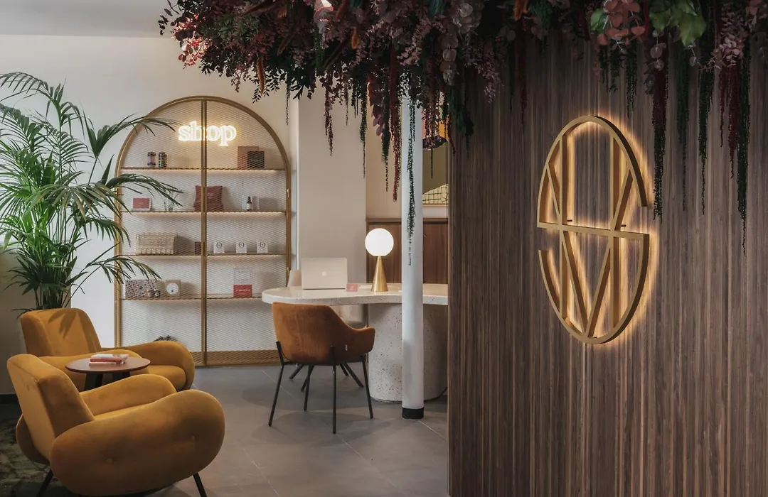 Seven Hotel Paris-1